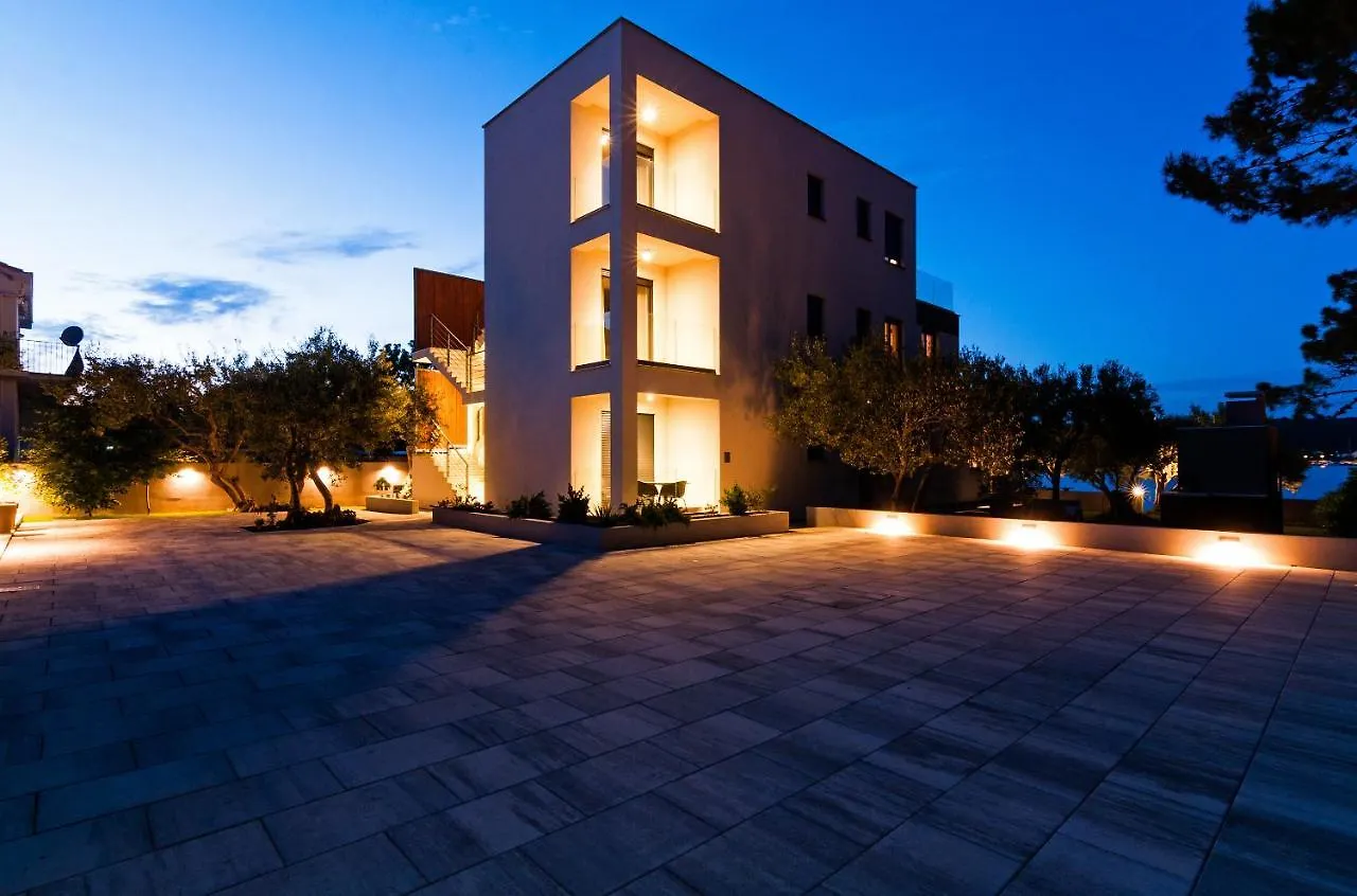 Punta Aqua Apartment Sukosan