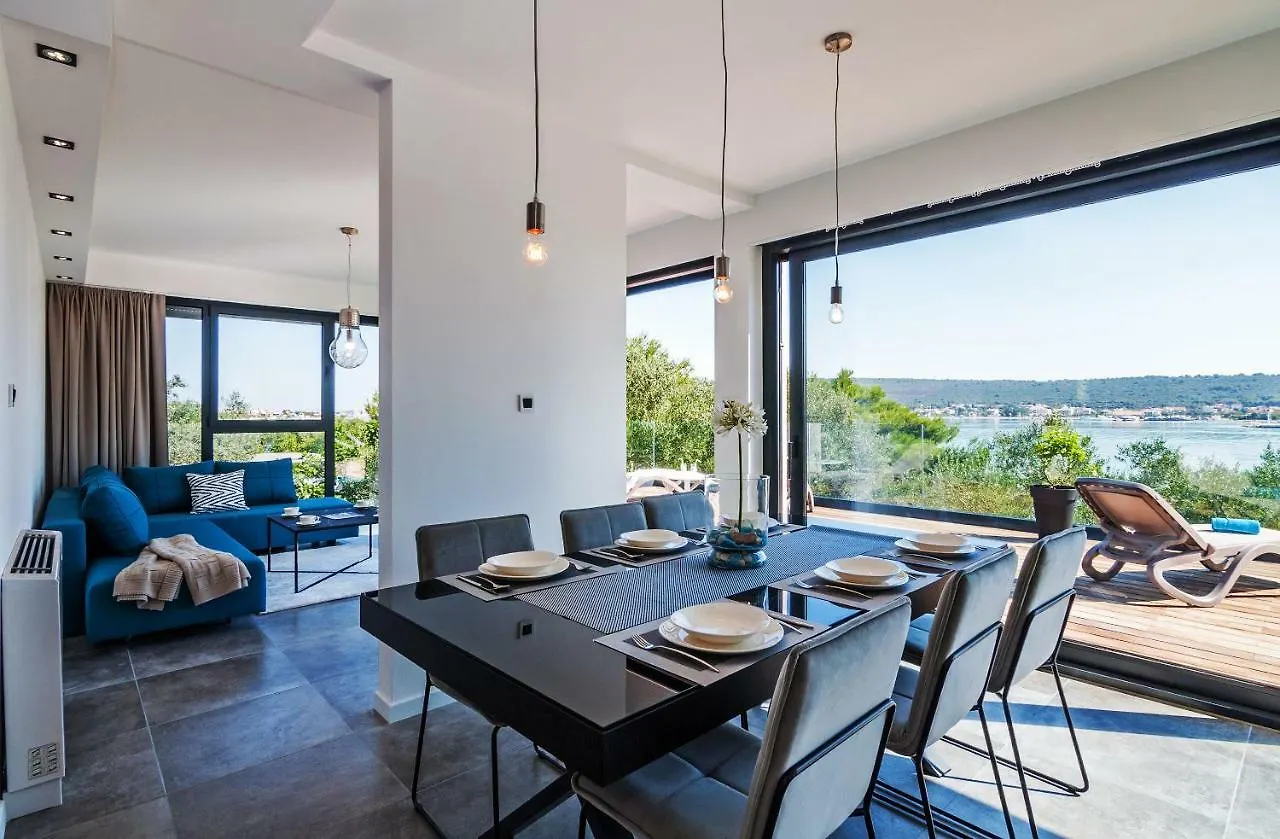 Punta Aqua Apartment Sukosan