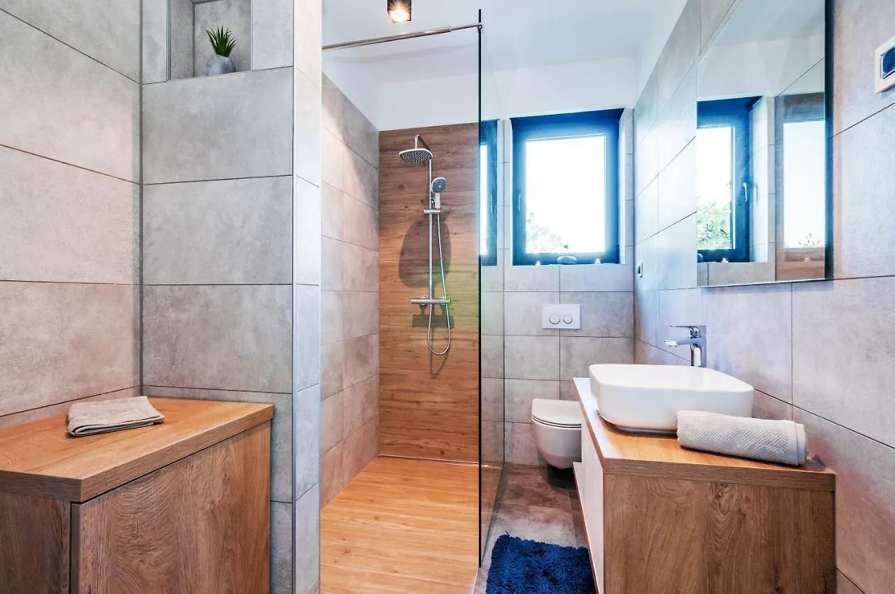 Punta Aqua Apartment Sukosan