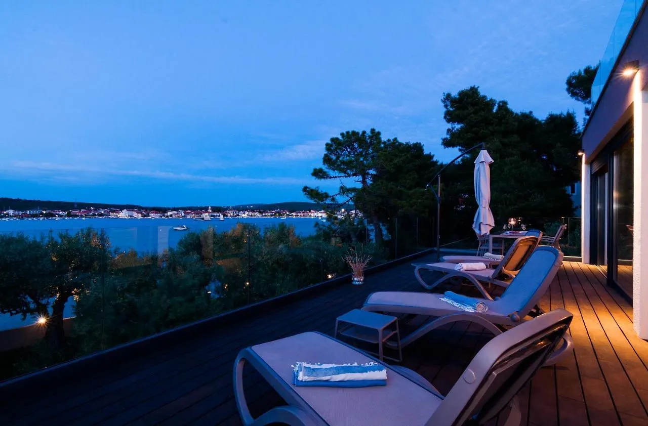 Punta Aqua Apartment Sukosan